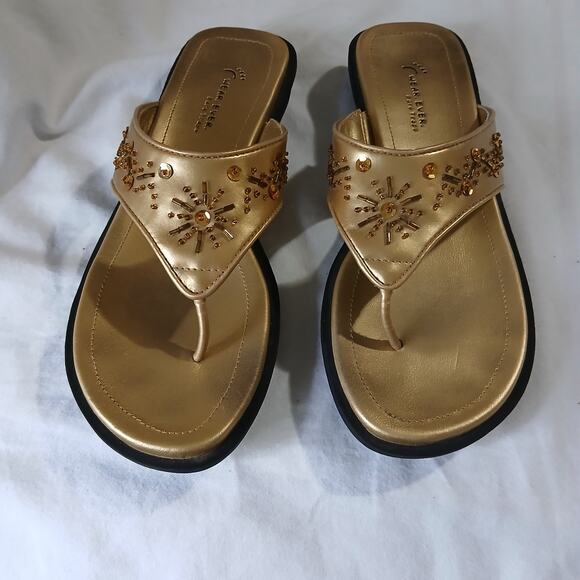 Wear Ever Bare Traps Bongo size 8M gold thong sandals bead and sequin accents - Picture 12 of 16